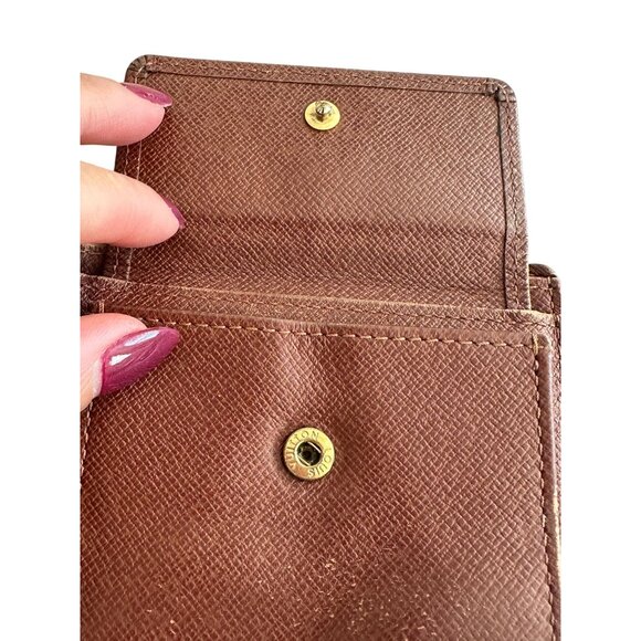 LOUIS VUITTON Brown Monogram BiFold Wallet - Picture 8 of 11